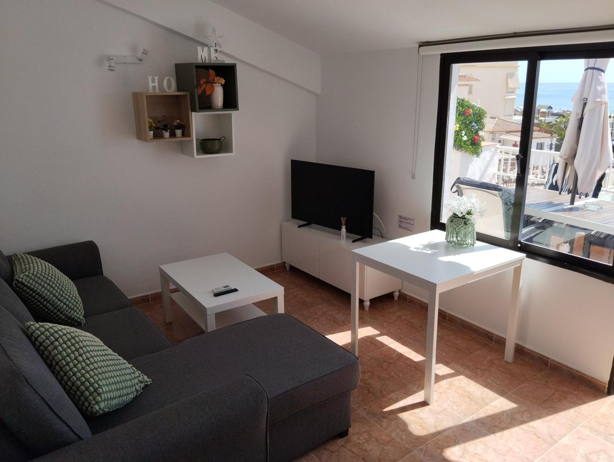 Apartamento Lidia Planta 2, La Carihuela 1ª Linea Playa, Vistas Mar, Buhardilla 1 Dormitorio, 40 M2, 1-3 Huesped, Terraza, Wifi Torremolinos Exterior photo